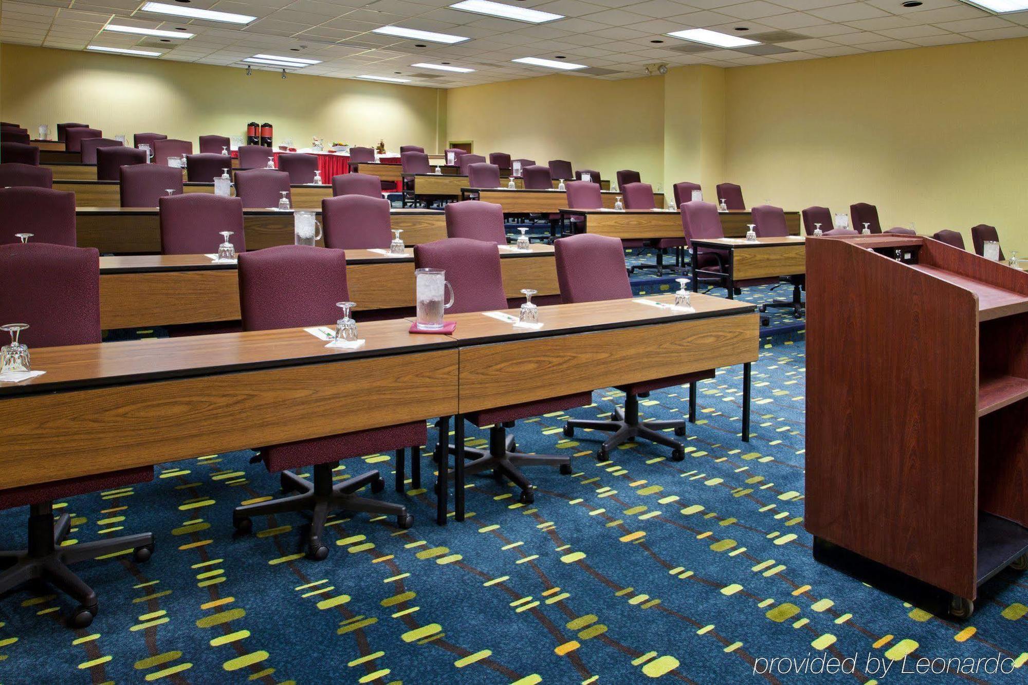 Holiday Inn Cleveland - South Independence By Ihg Exterior foto